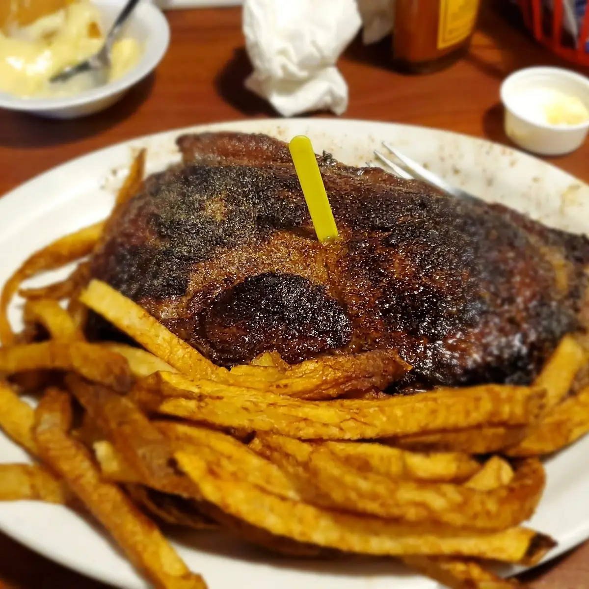 Small Dinner Steak with Fries