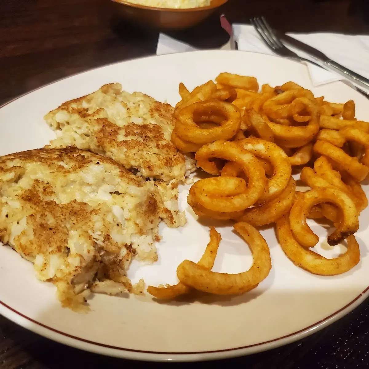 Crab Cakes & Curly Fries