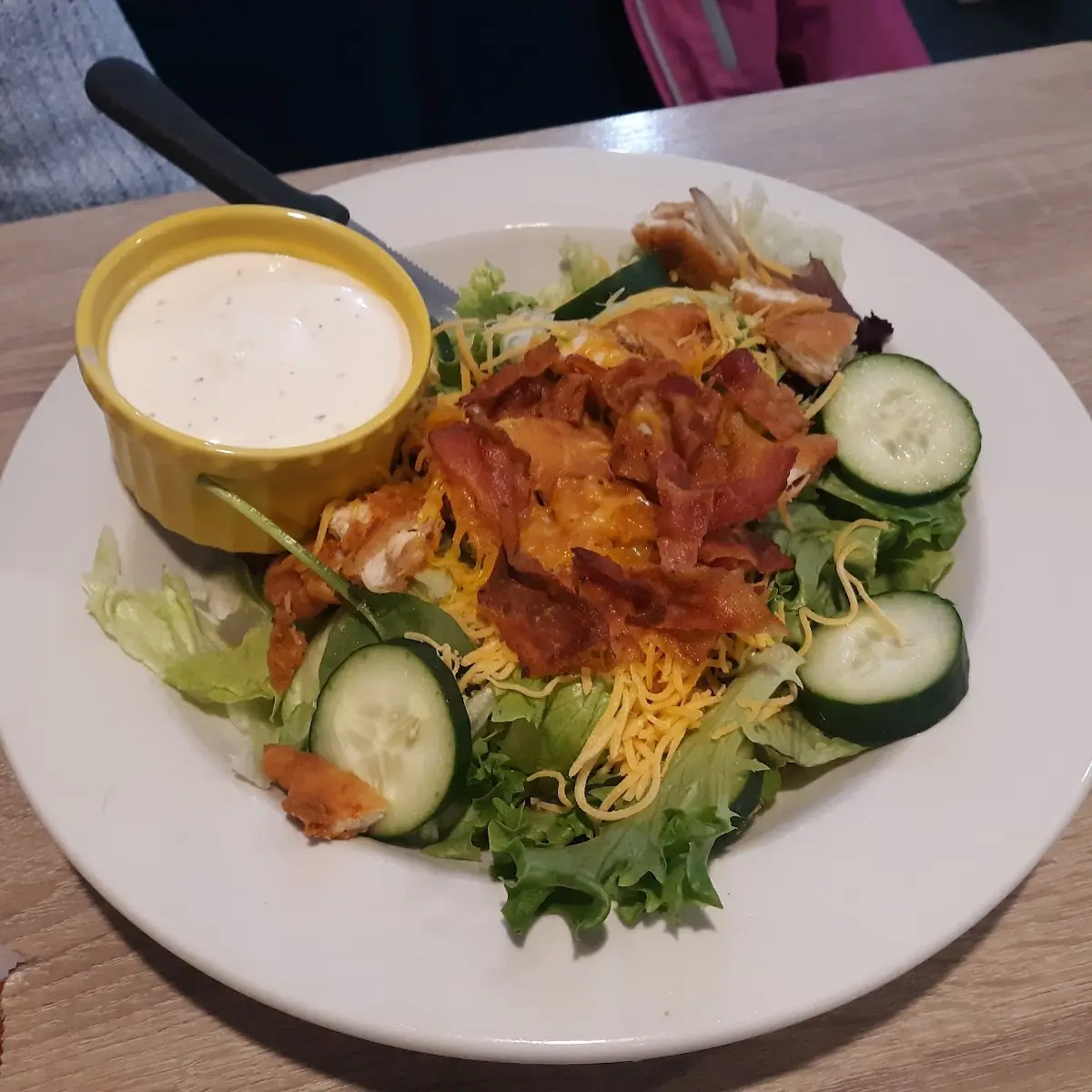 Chrispy Chicken blt Salad