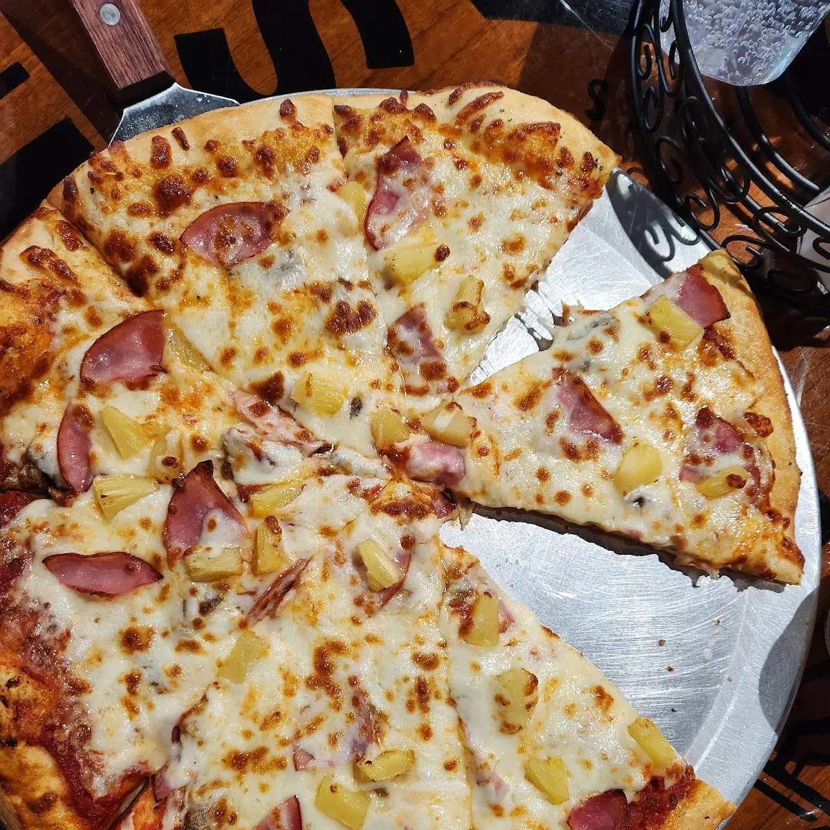Hawaiian Pizza