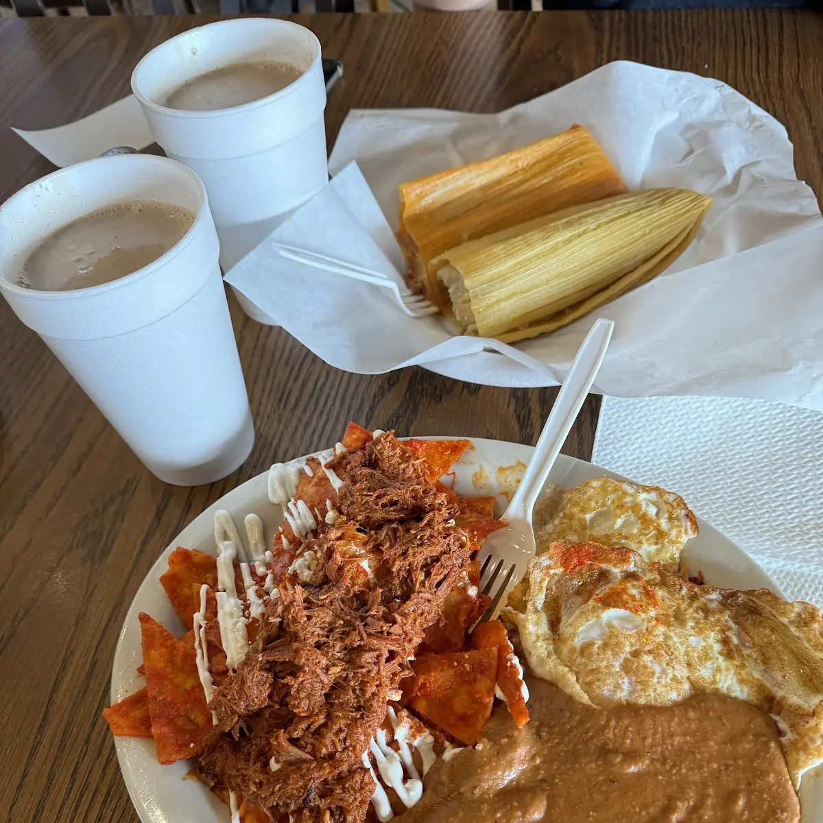 Chilaquiles Rojos Con Birria