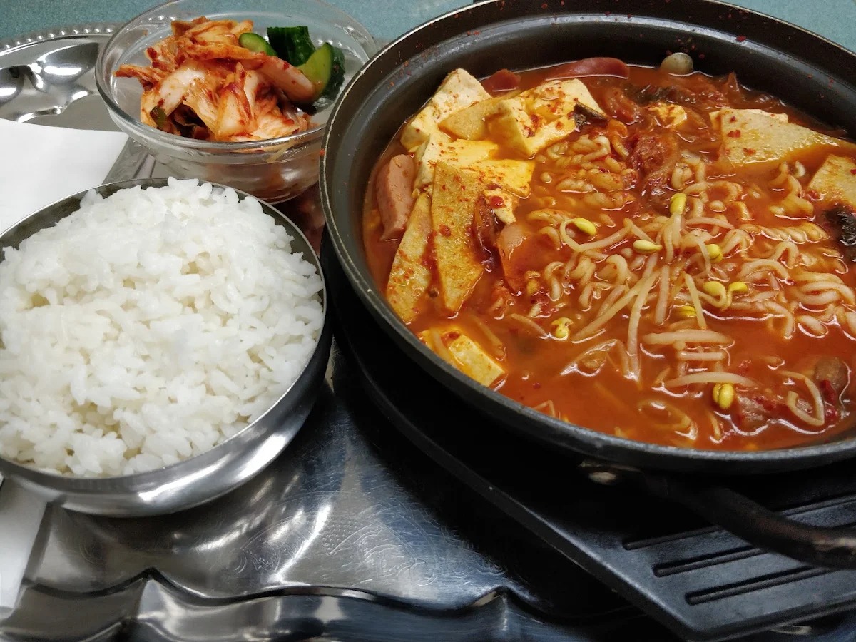 Spicy Soup, Semi Korean & Japanese Restaurant