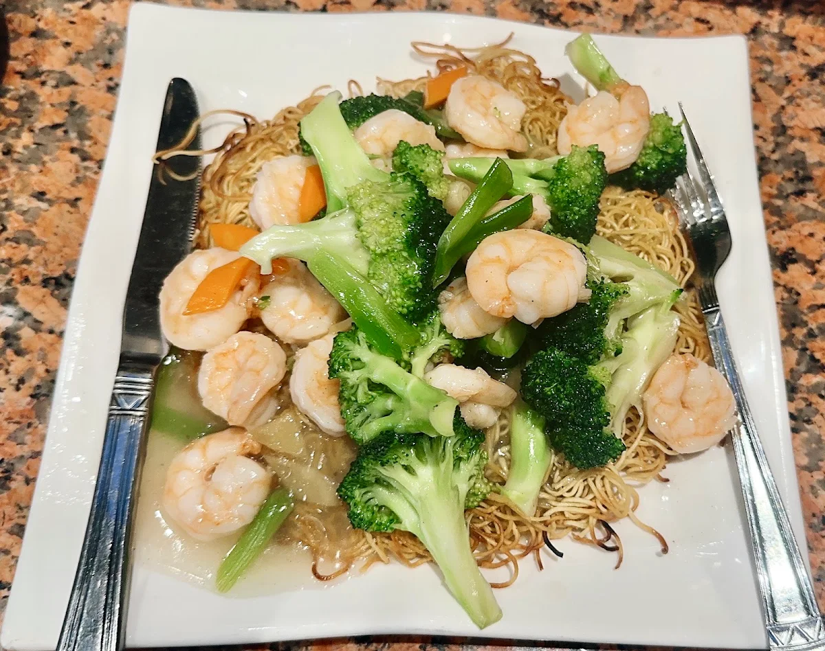 Soy Sauce King Chow Mein