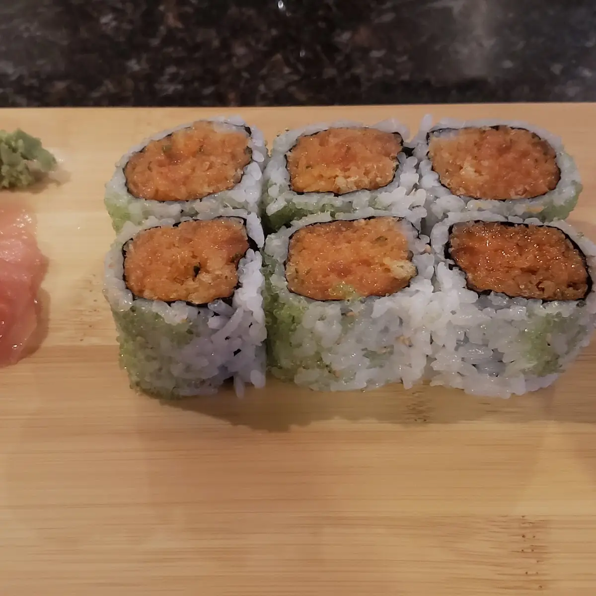 Spicy Salmon Roll