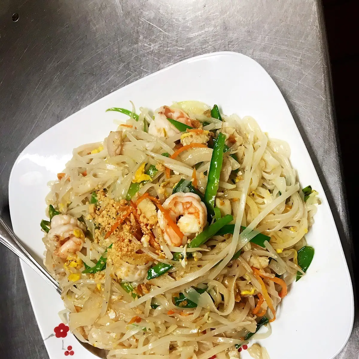 Chicken & Shrimp Pad Thai