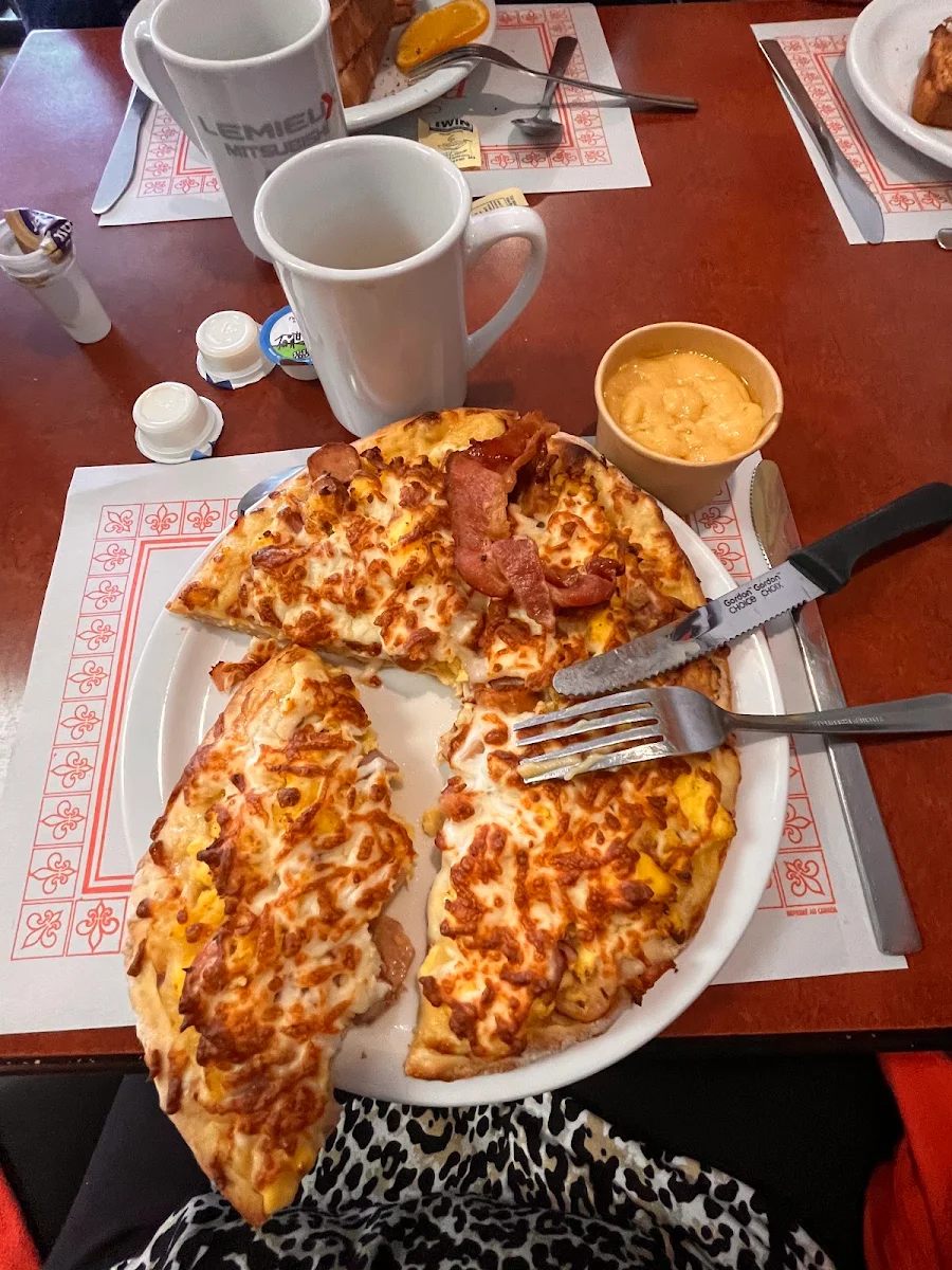 Pizza Déjeuner