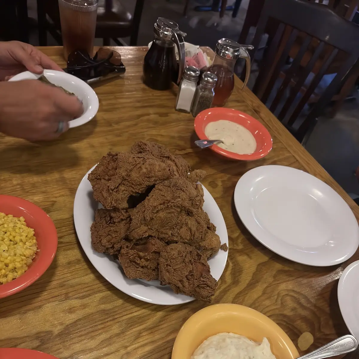Southern Fried Chicken Homemade Mashed Potatoes Gravy Green Beans Creamed Corn