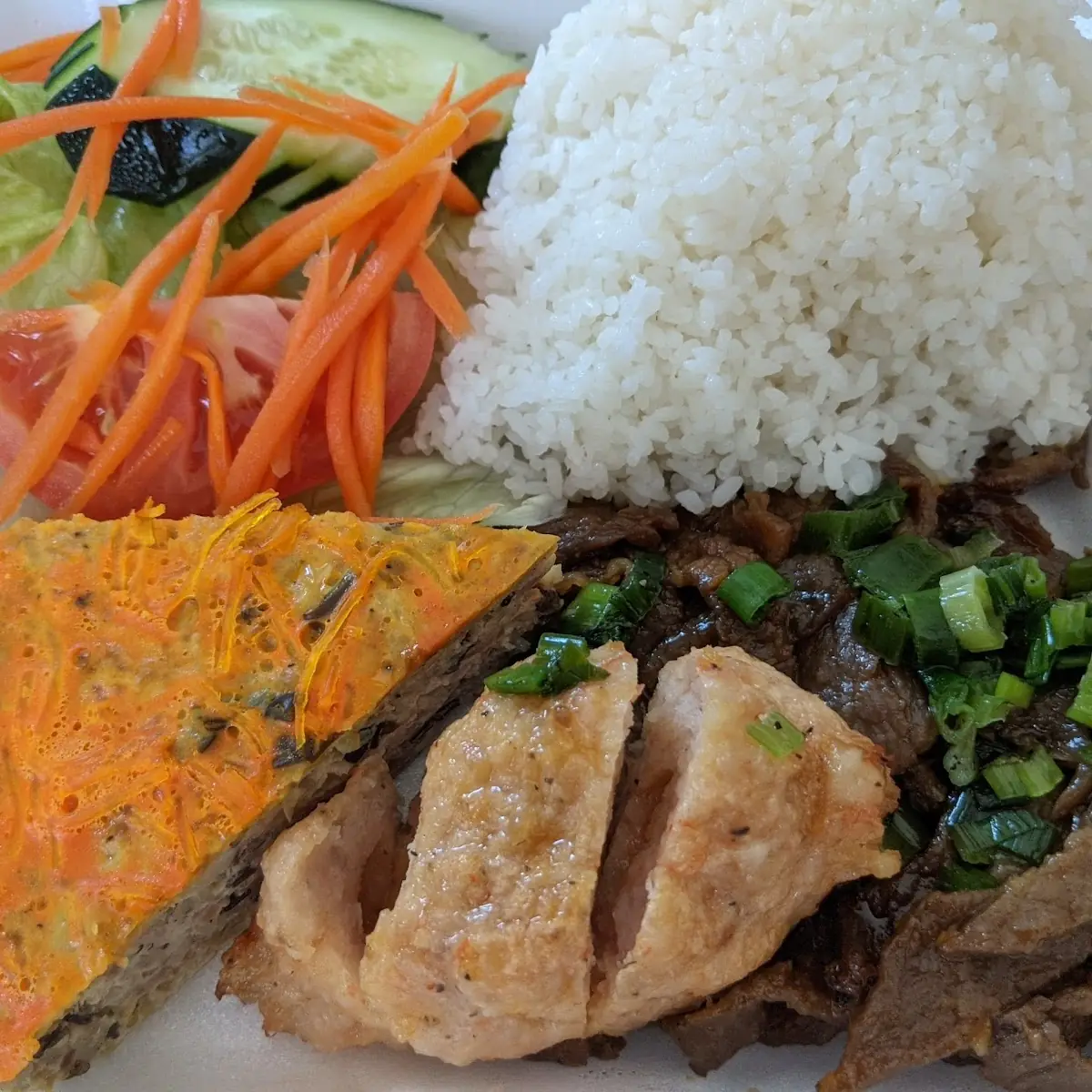 Charbroiled Beef Baked Minced Meat and Egg Shrimp Paste Served with Rice