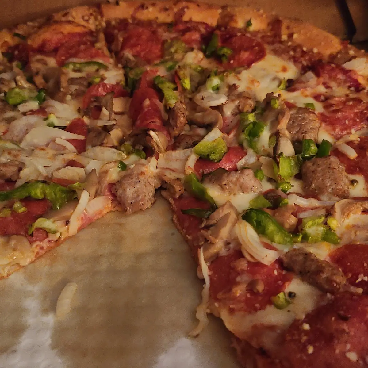 Deluxe Pizza