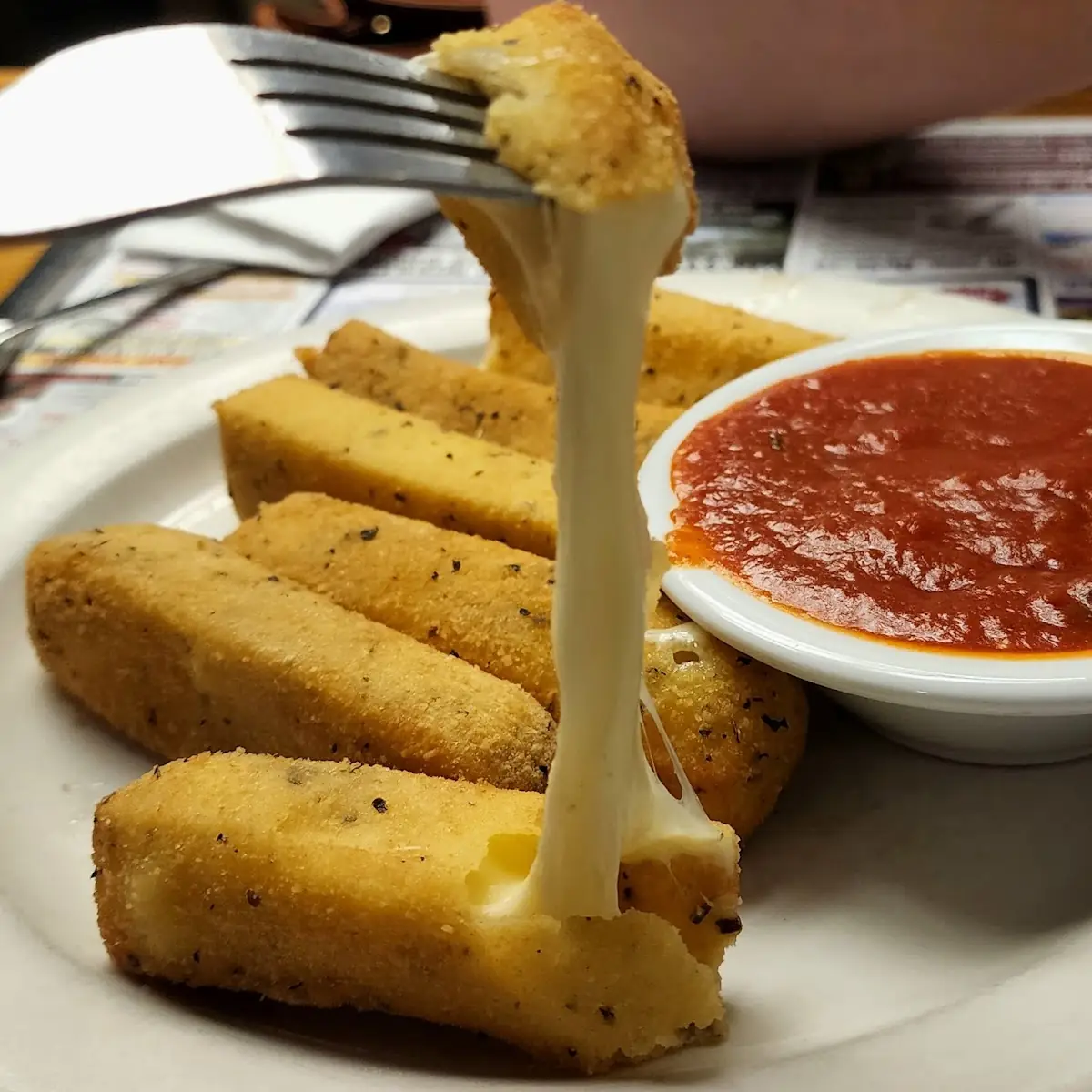 Fried Mozzarella Sticks with Marinara Sauce