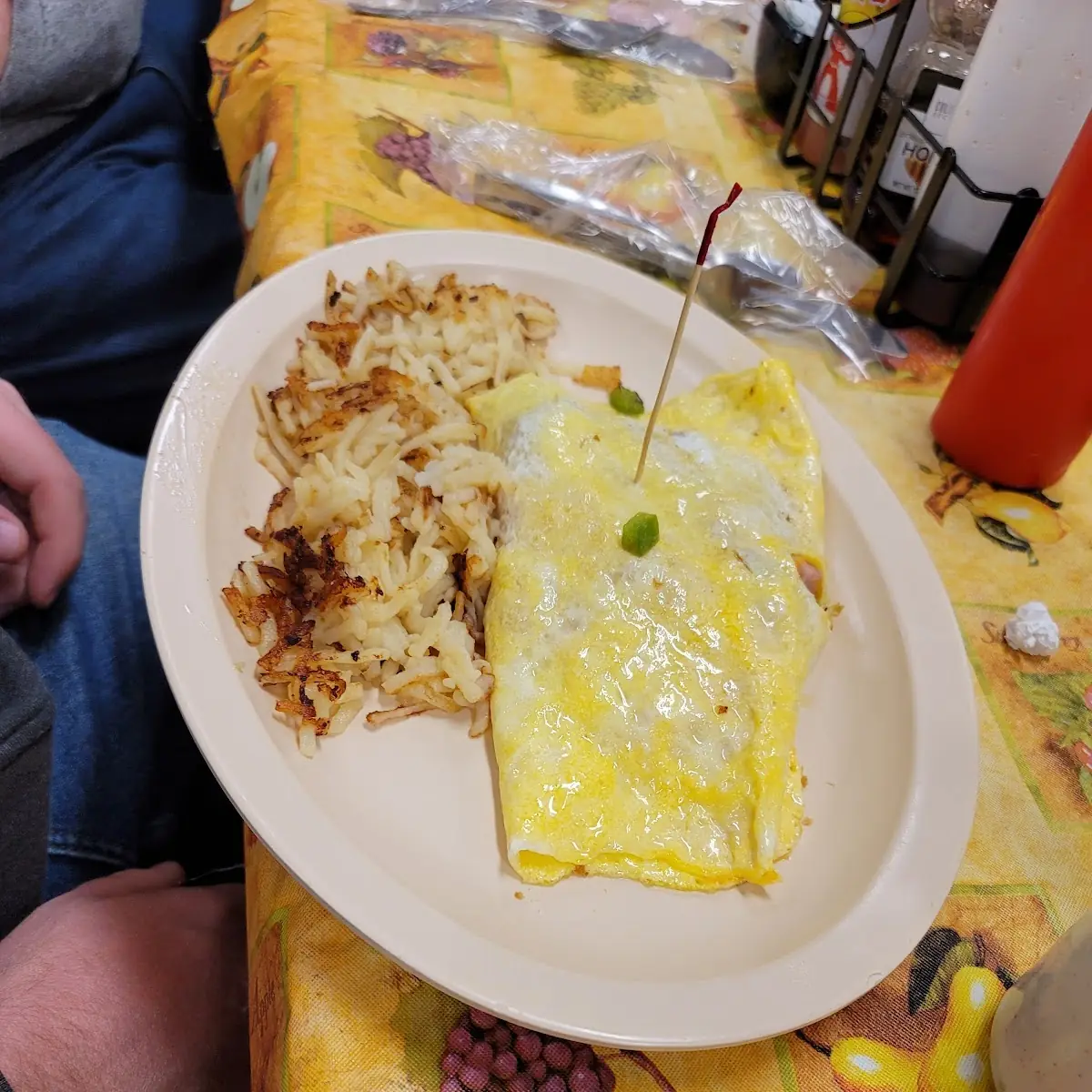 Western Omelette with Hashbrowns