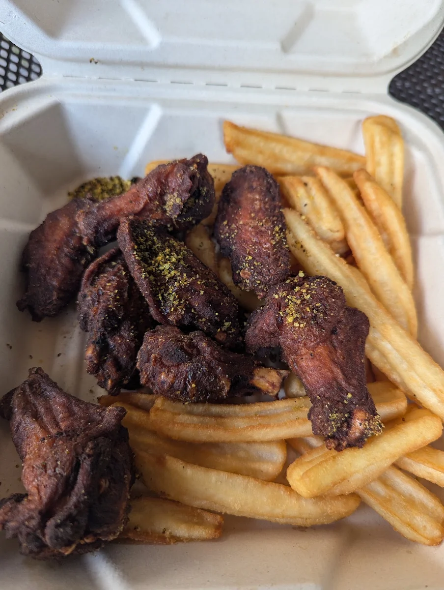 Lemon Pepper Dusted Wings, St. Louis Bar & Grill