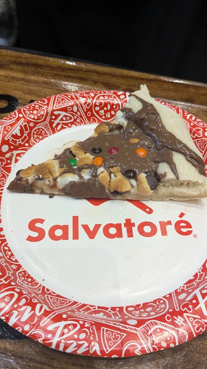 Highlights, Pizza Salvatoré