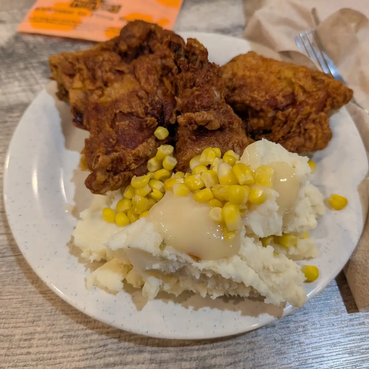 Buffet-Fried Chicken and Mashed Potatoes with Corn