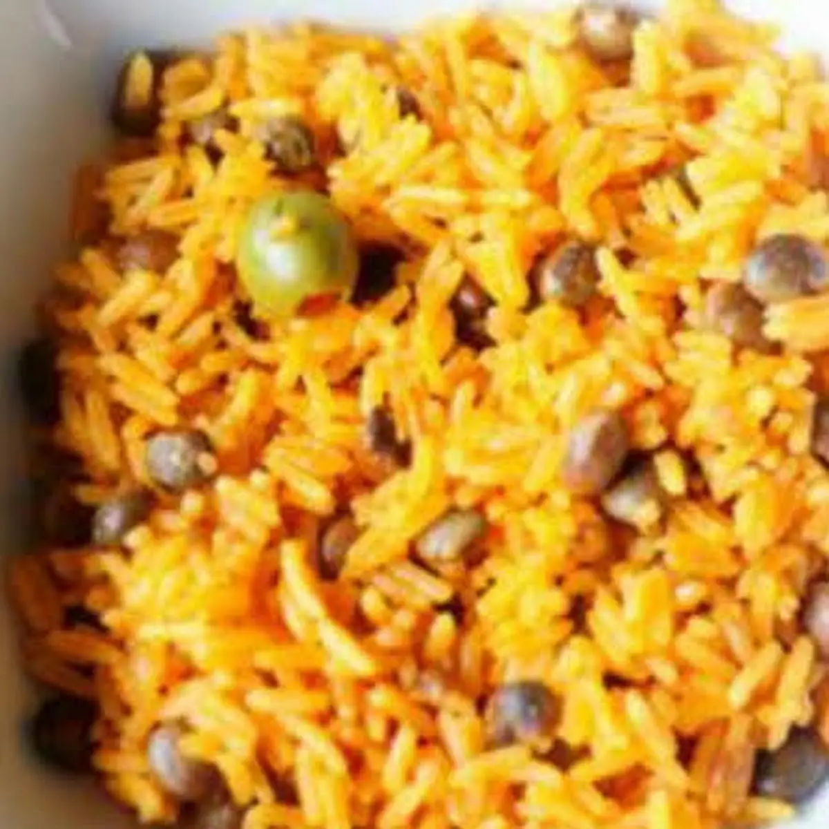 Arroz Amarillo Con Olives