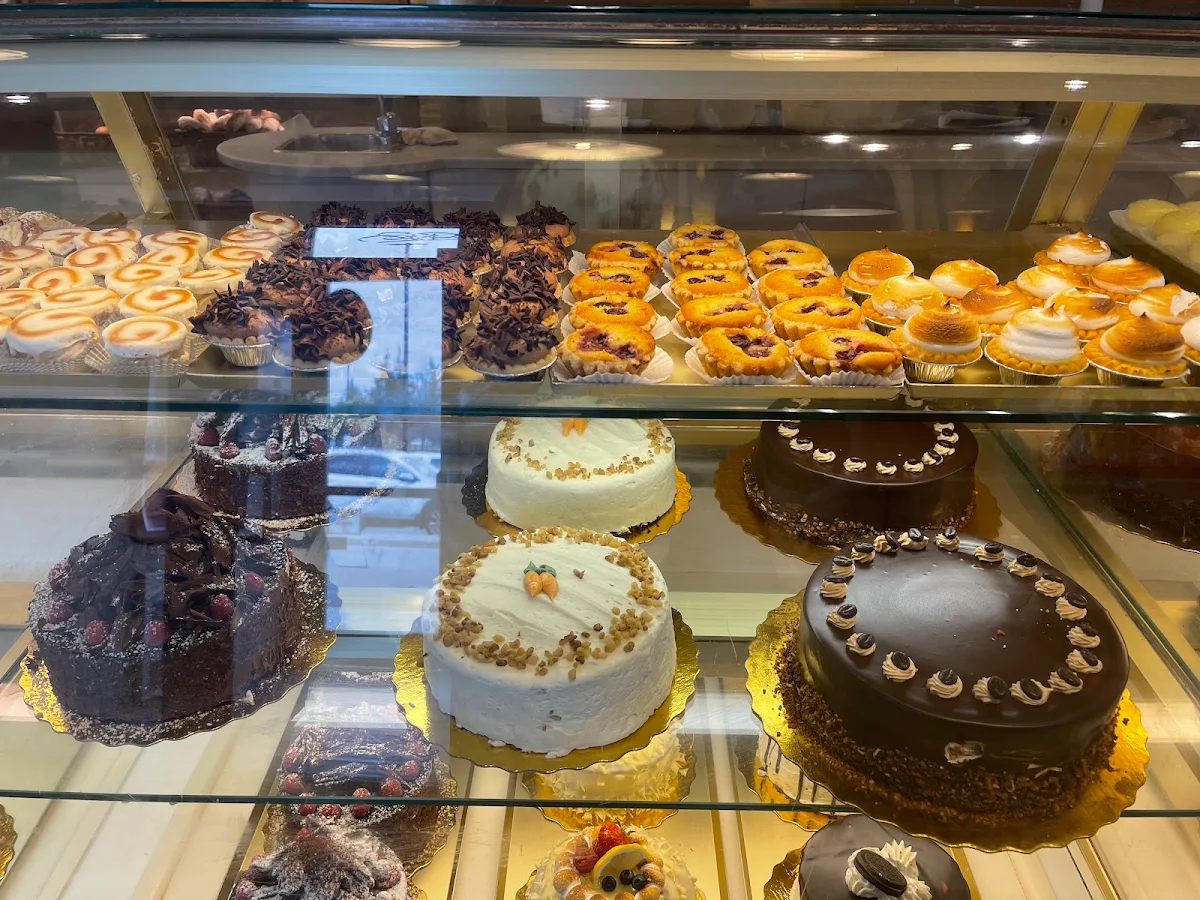 Cakes & Tarts