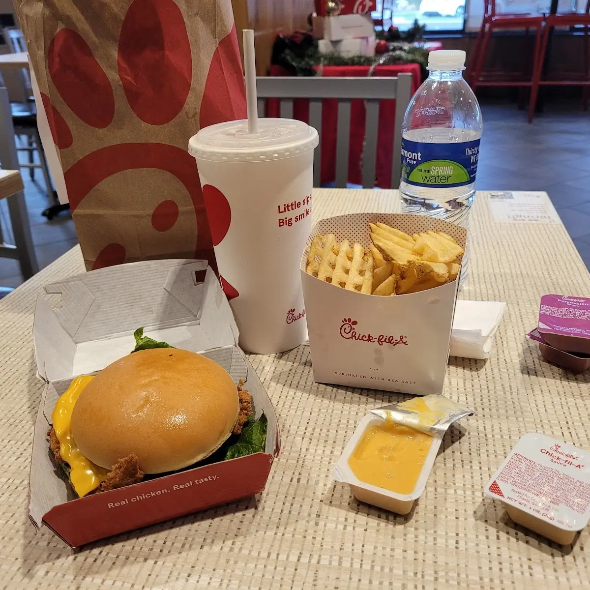 Deluxe Chicken Sandwich Combo