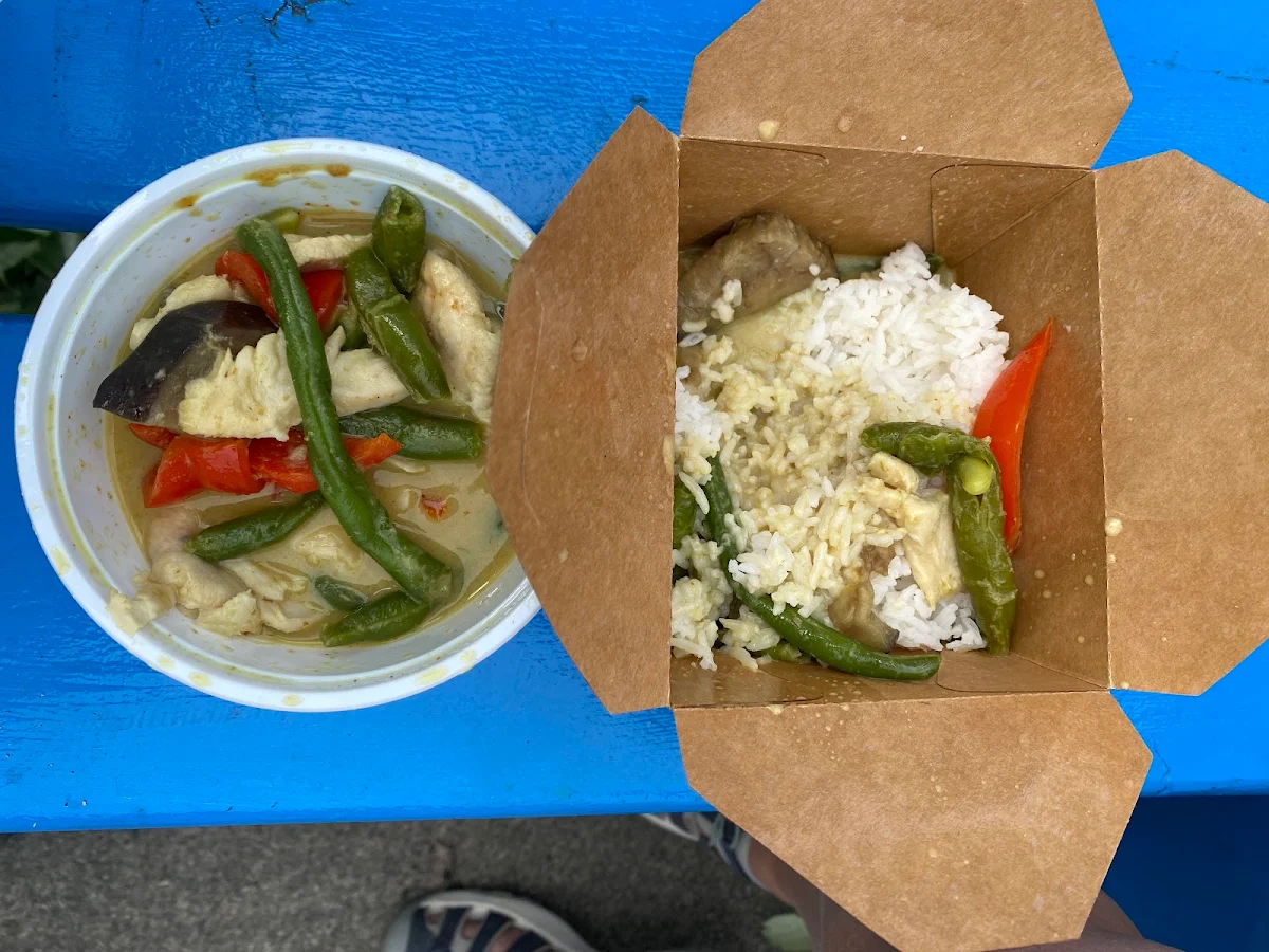 Green Curry Chicken