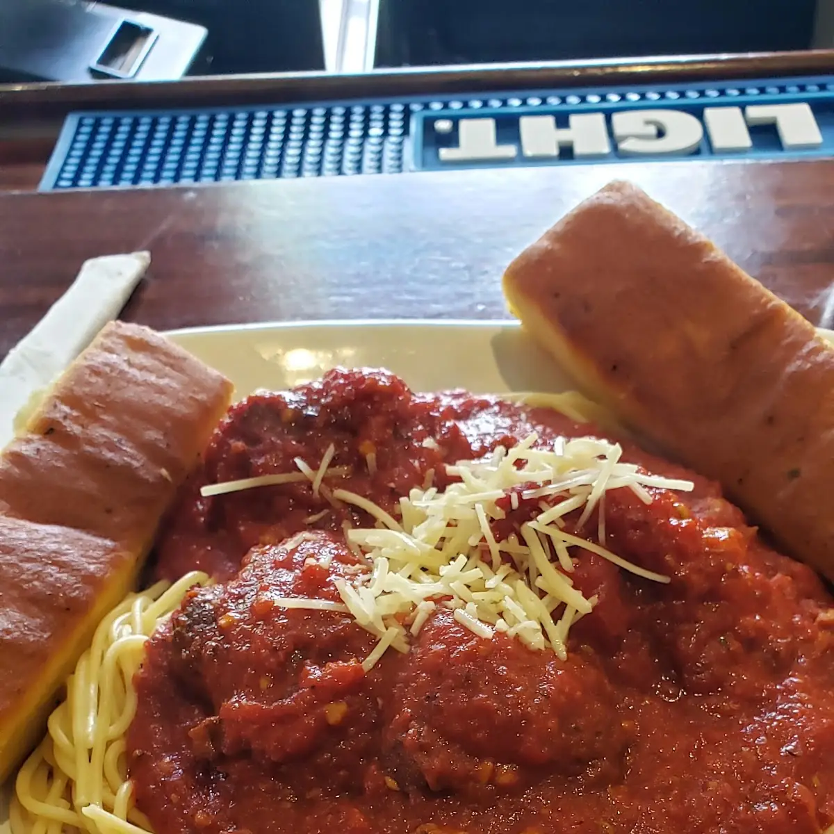 Spaghetti & Bread Sticks