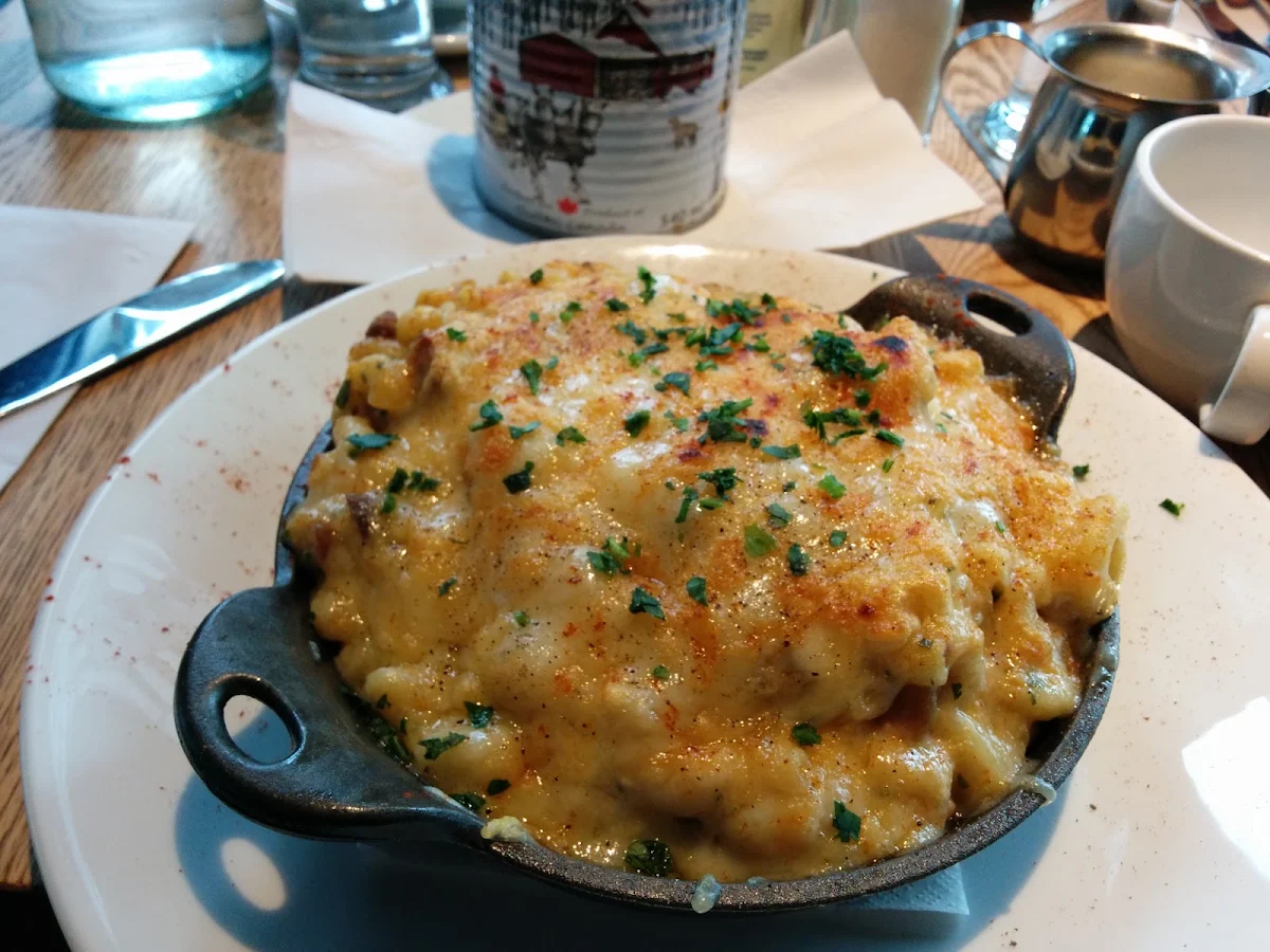 Mac and Cheese, Les Enfants Terribles — L'Île-des-Sœurs