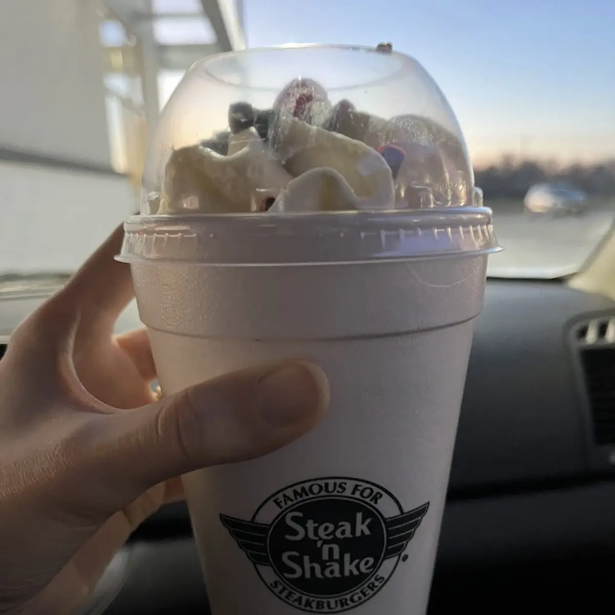 M&M Milkshake