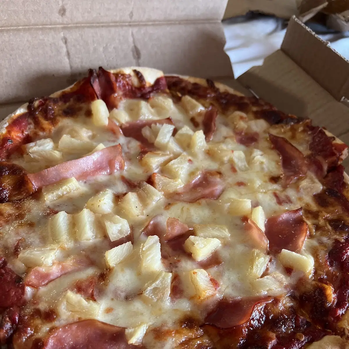 Hawaiian Pizza