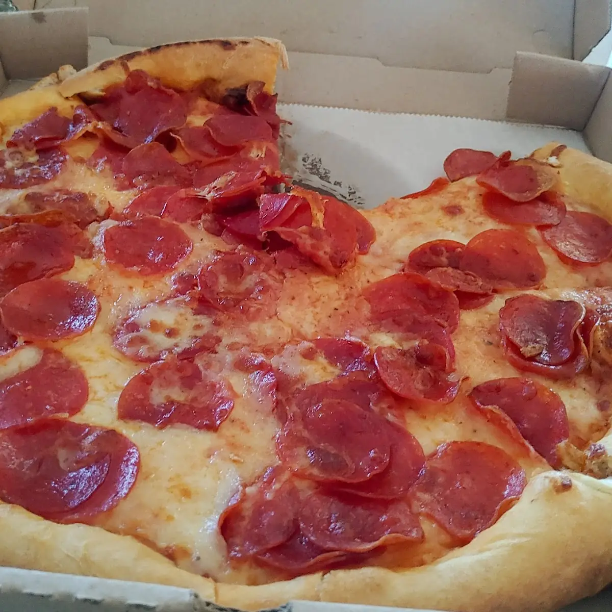 Pepperoni Pizza Medium