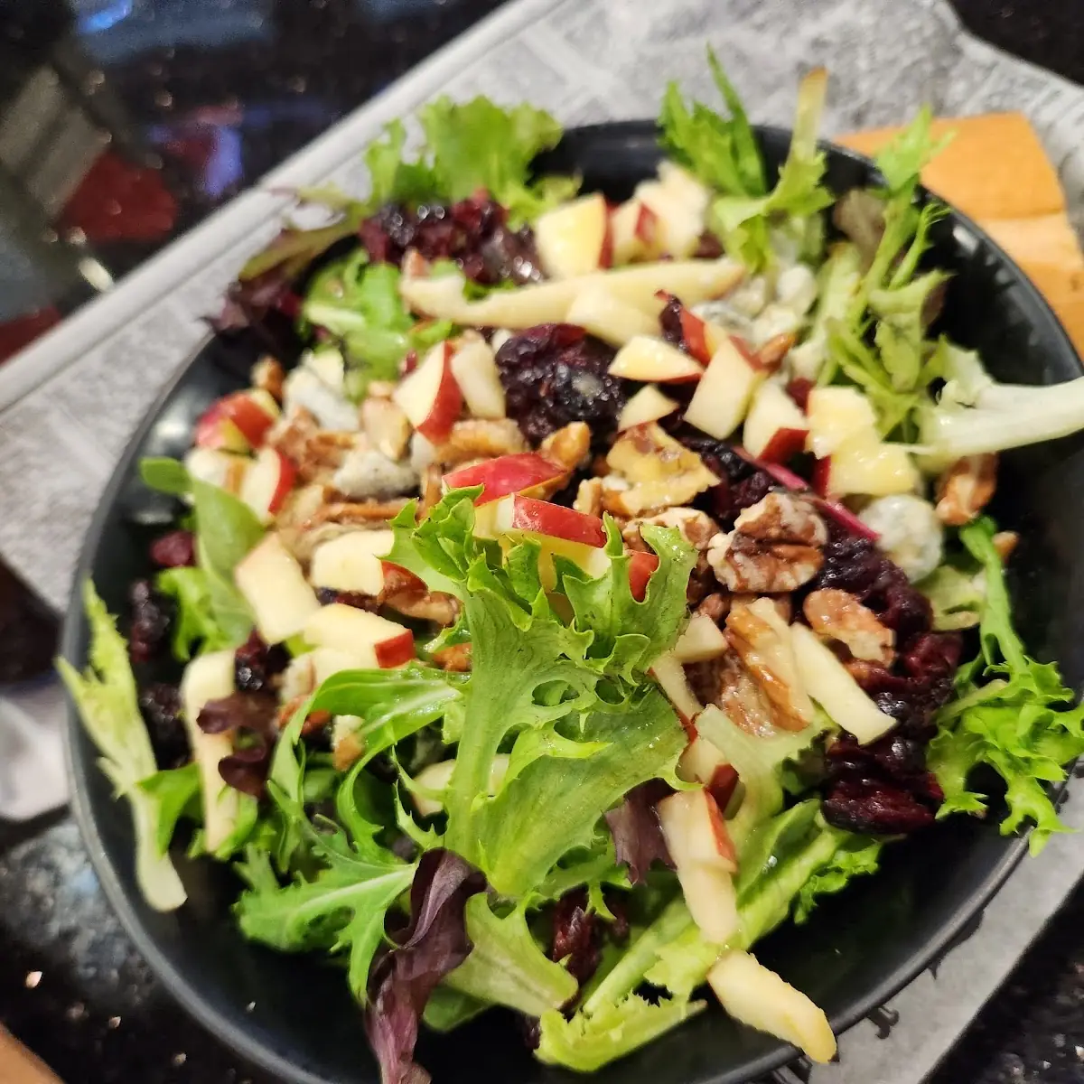 Apple Pecan Salad