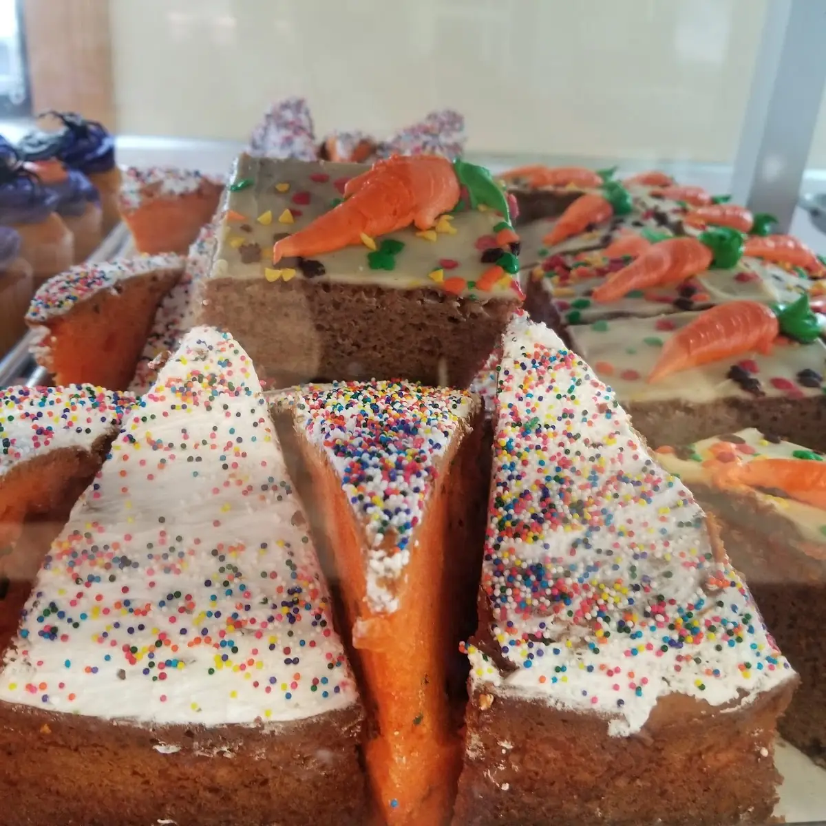 Carros Cake Slices