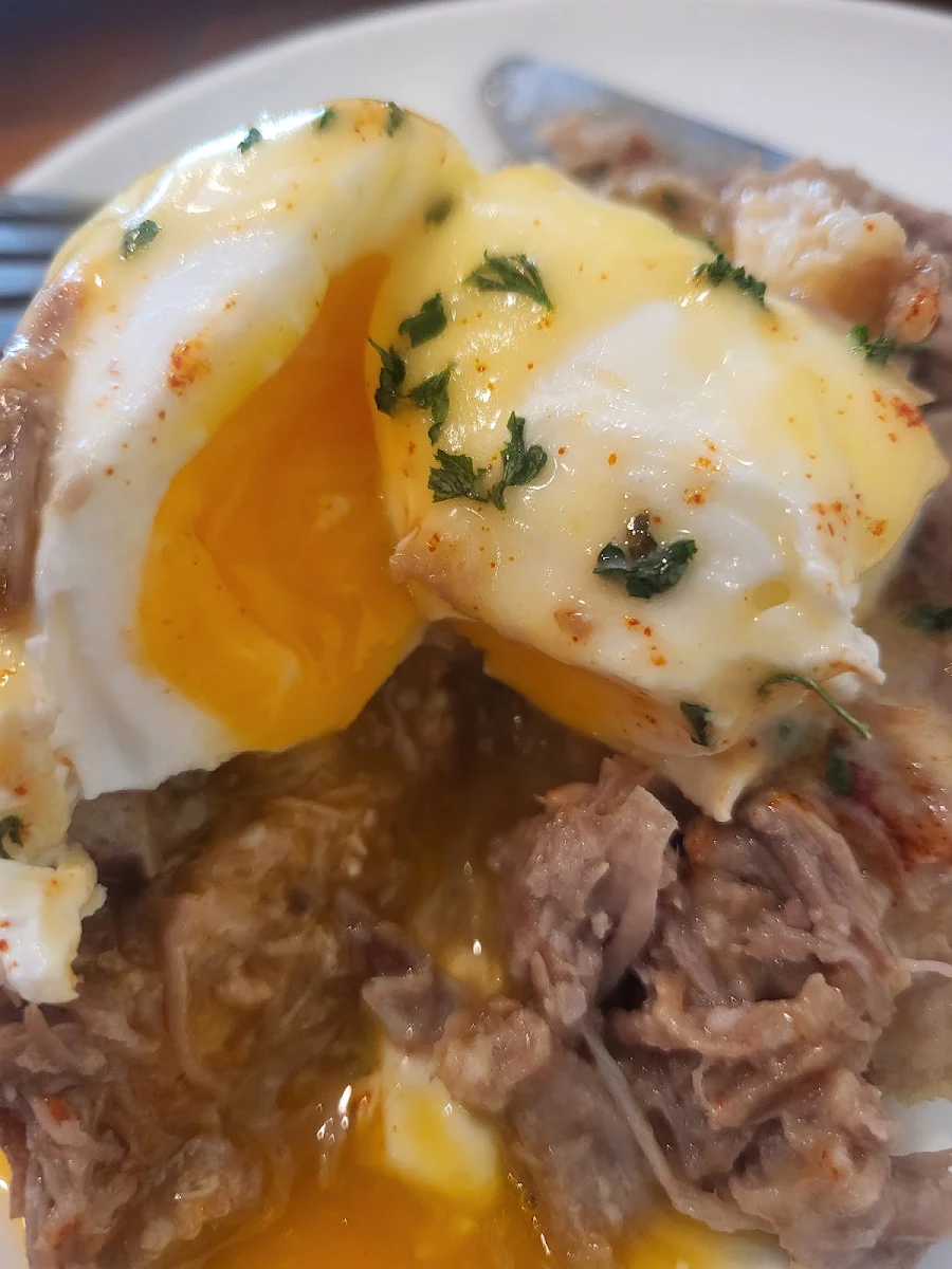 Kalua Pork Eggs Benedict