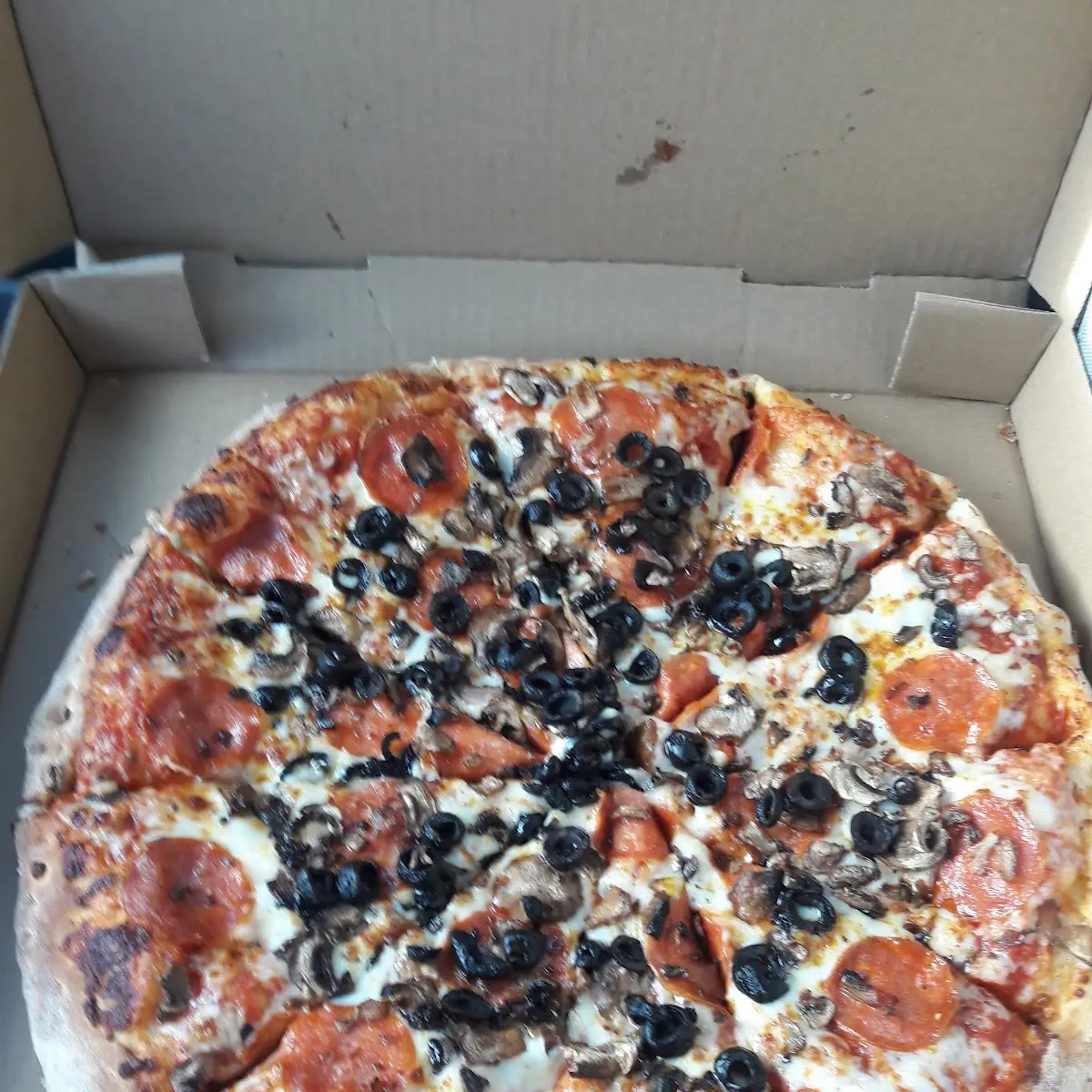 Pepperoni Black Olive