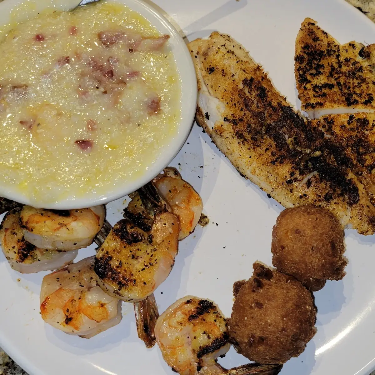 Grilled Shrimp with Cheese Grits