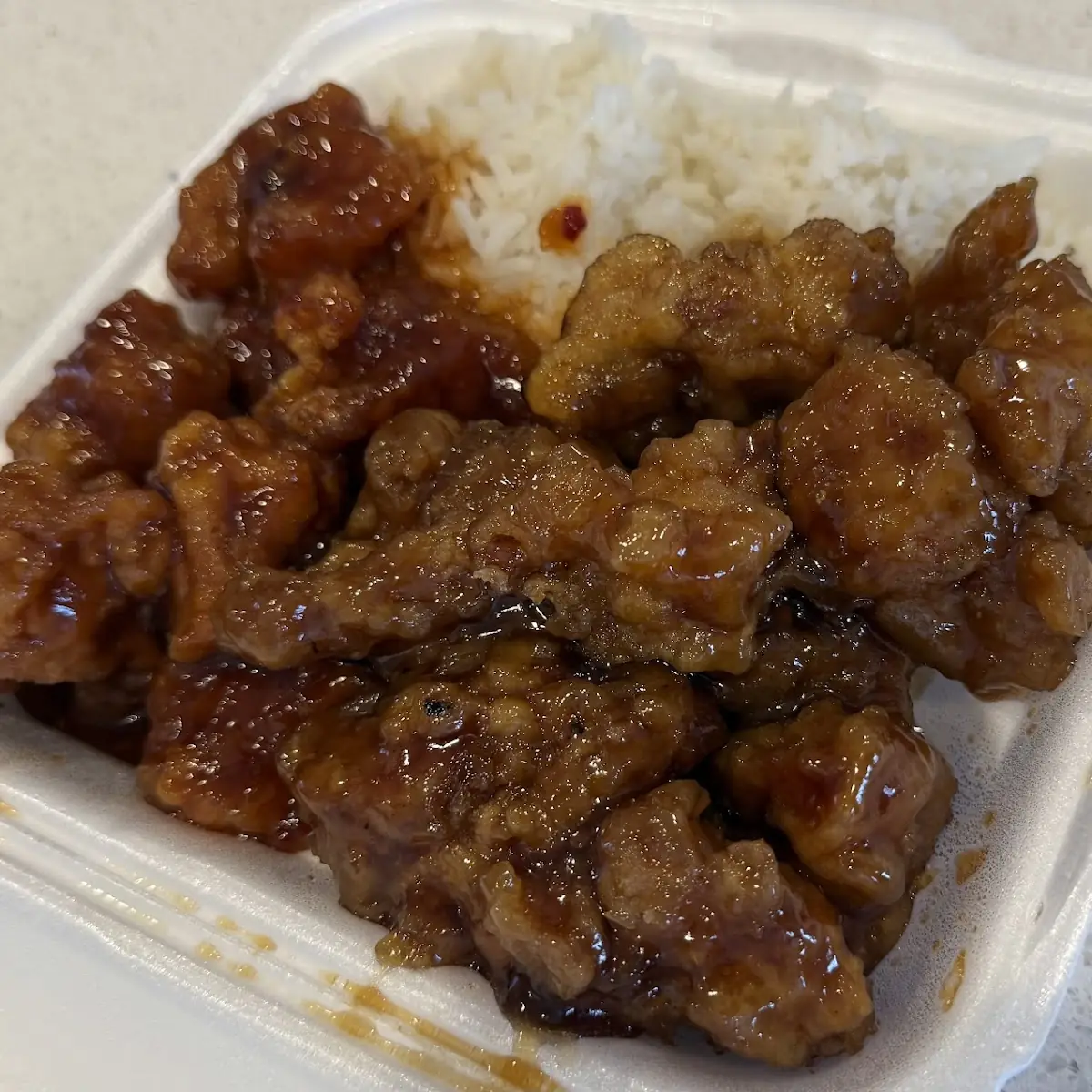 General TSO's Chicken with White Rice