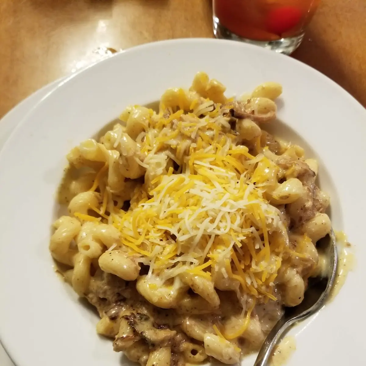 Kids Mac & Cheese with Grilled Chicken