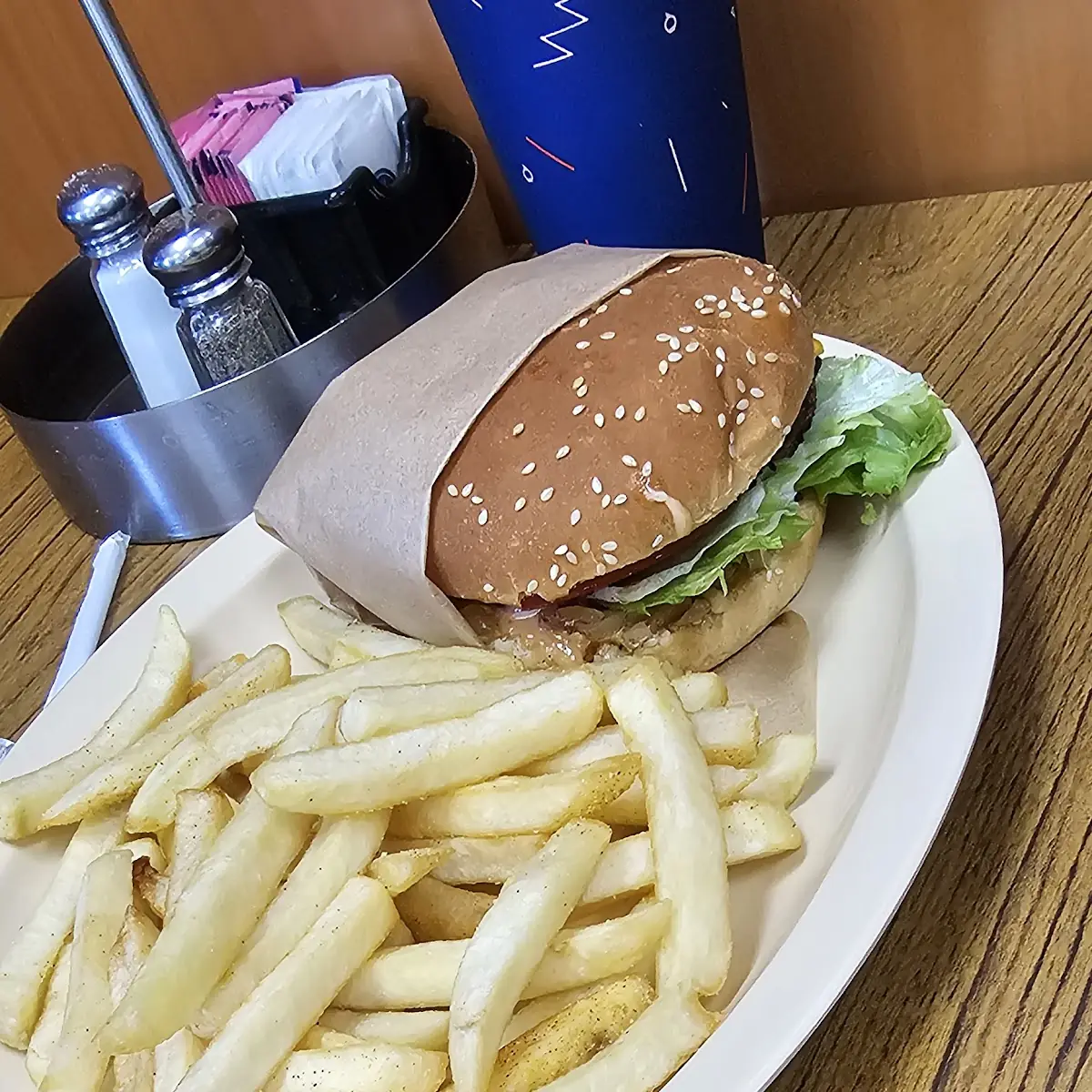 Kids Cheeseburger Meal
