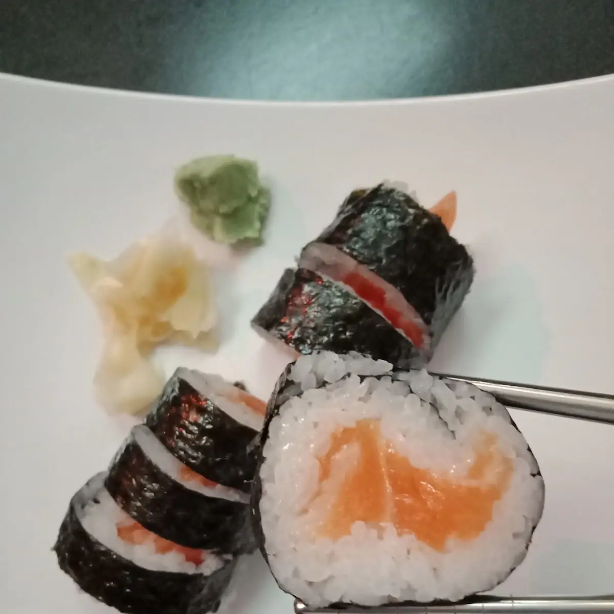 Salmon Roll