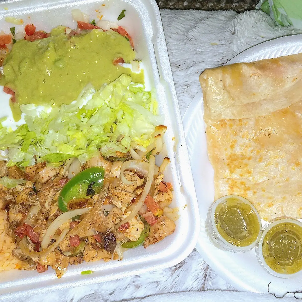 Combo 20 - Burrito Combo Plate