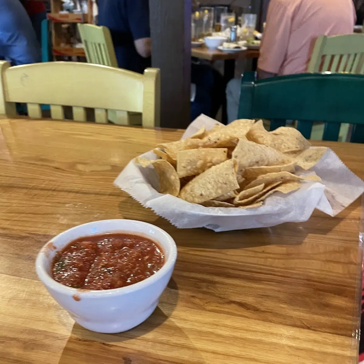 lg Chips Salsa