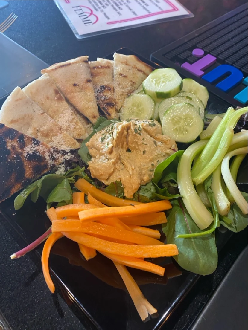 Hummus Plate
