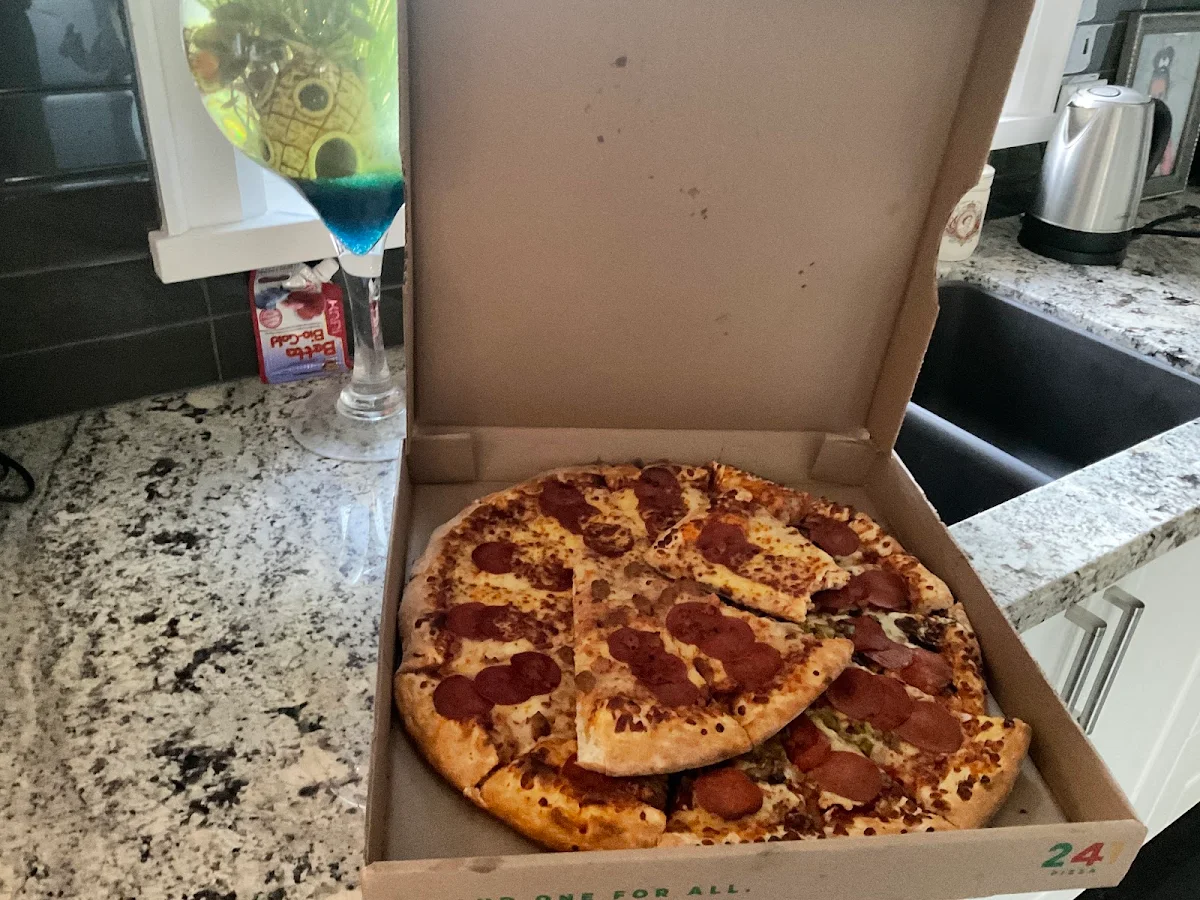 Medium Pizza and Wings Combo, 241 Pizza