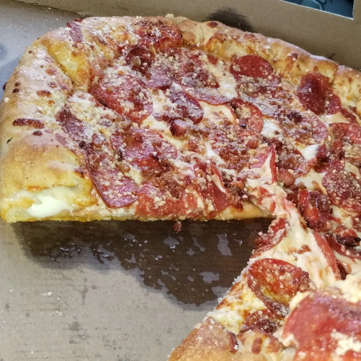 10 10 Bacon Pepperoni Stuffed Crust