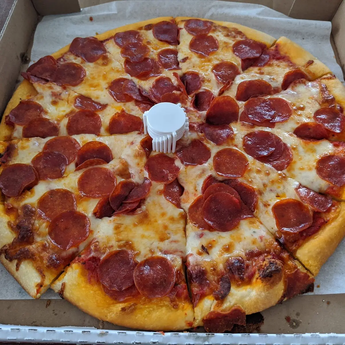 Thin Crust Pepperoni Pizza