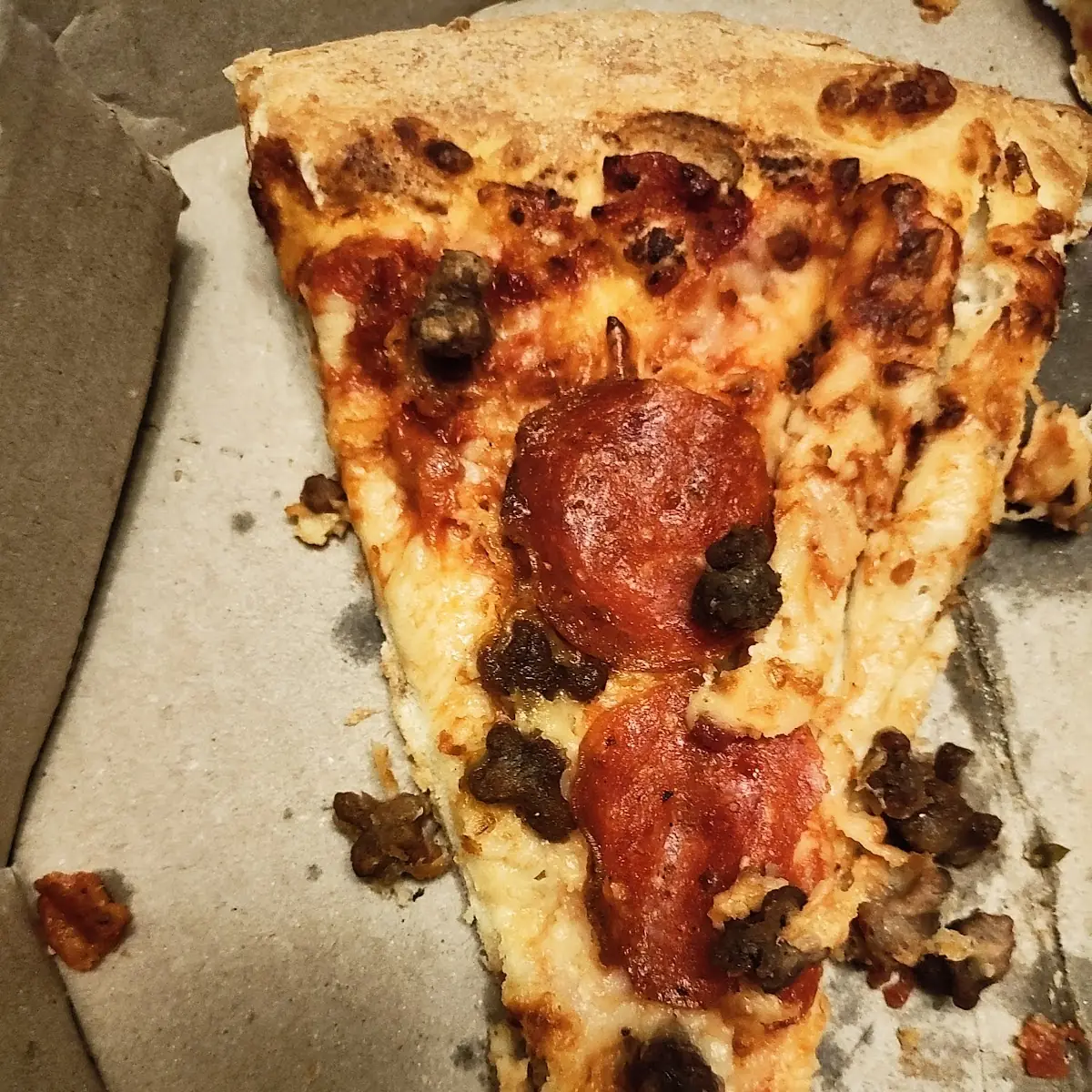 Hand Tossed Pepperoni Pizza
