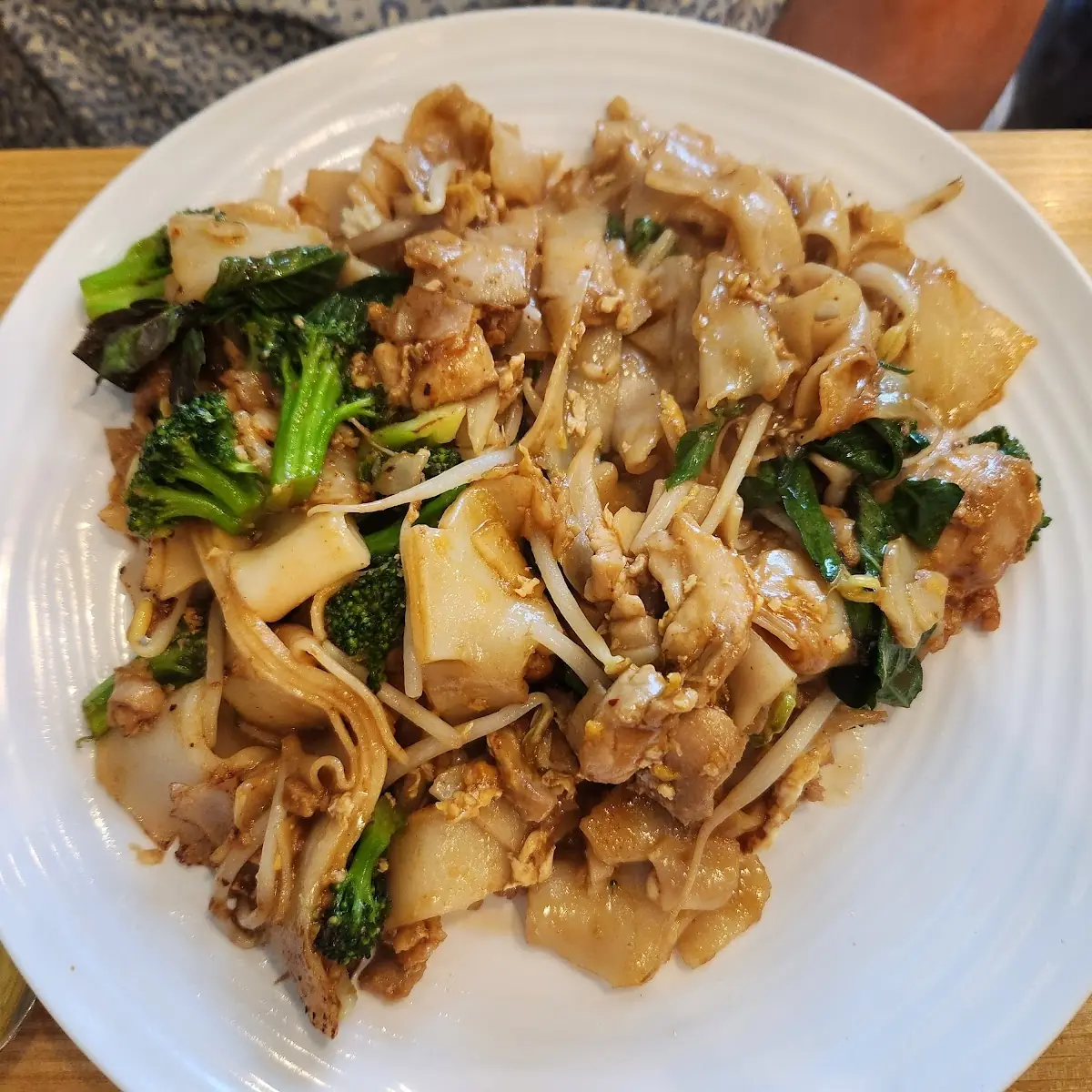Stir-Fried Chow Fun Pad See-EW
