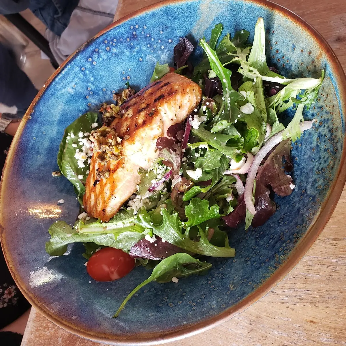 Grilled Salmon Salad
