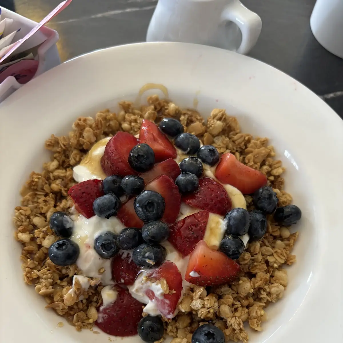 Greek Yogurt & Granola