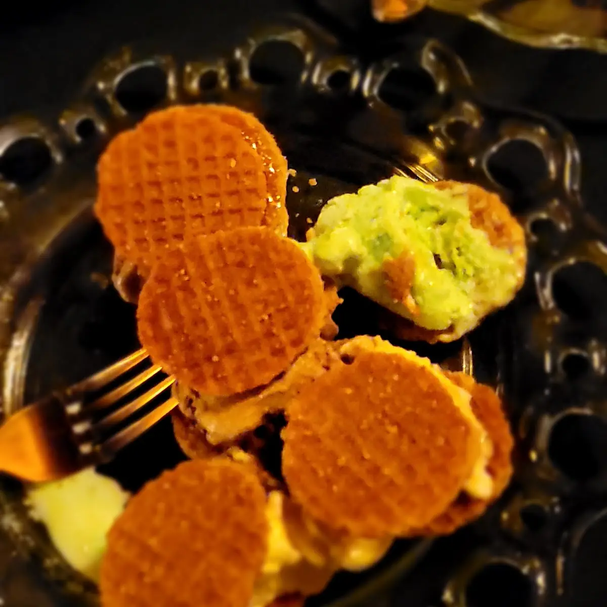 Ice-Cream Sandwiches Waffle Sundae