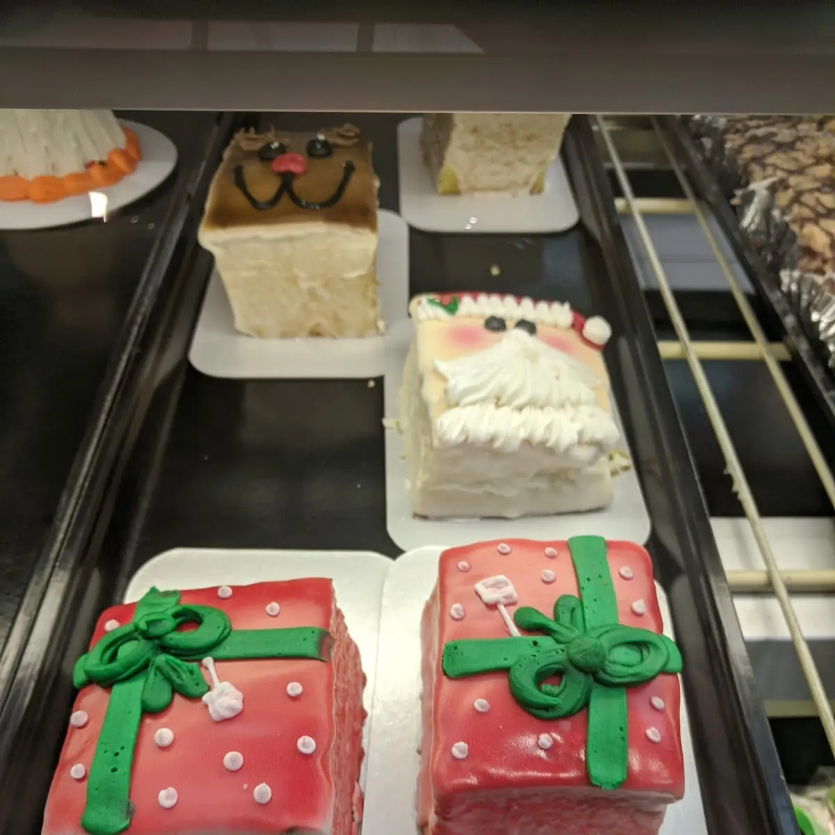 Holiday Cake Slices