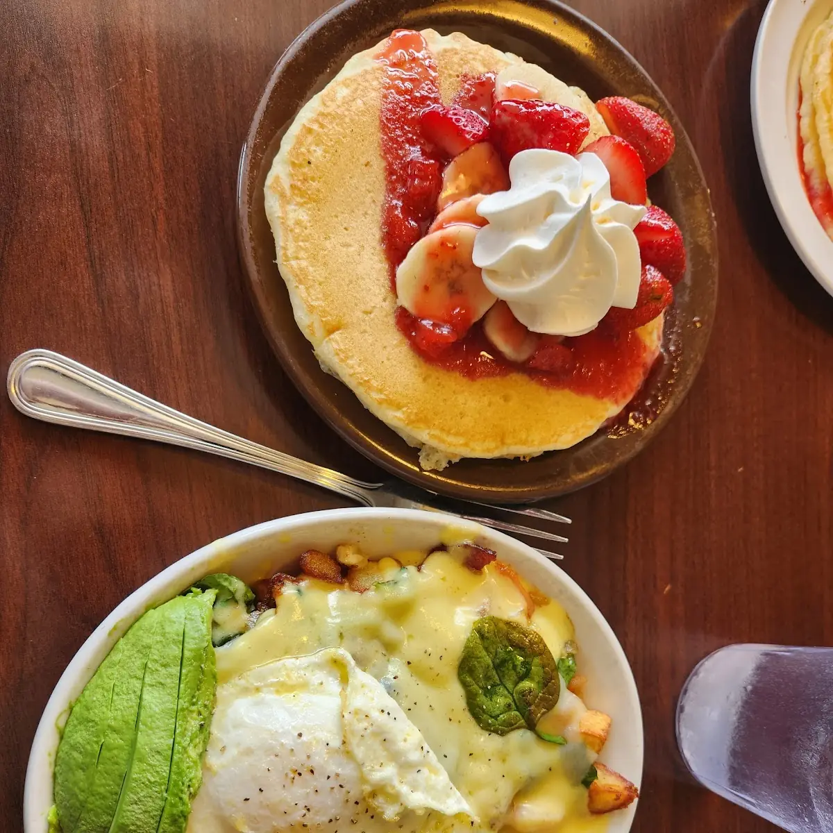 Hash Browns & Strawberry Crêpe