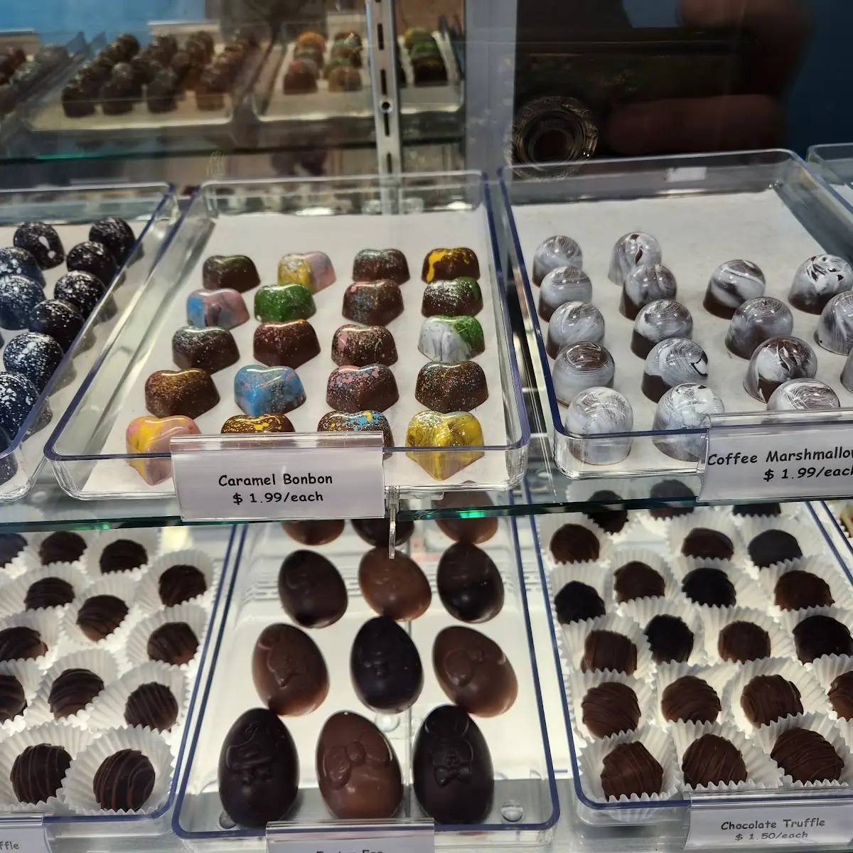 Dark Chocolate Pecan Clusters 8 Oz